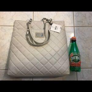 Cream Nine West quilted purse NWT